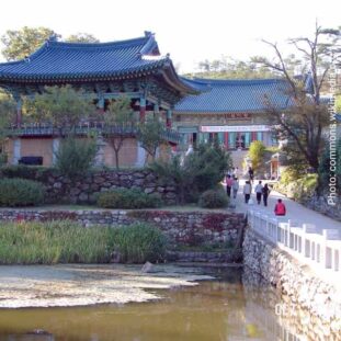 Strahlende UNESCO Welterbestätten Naksansa